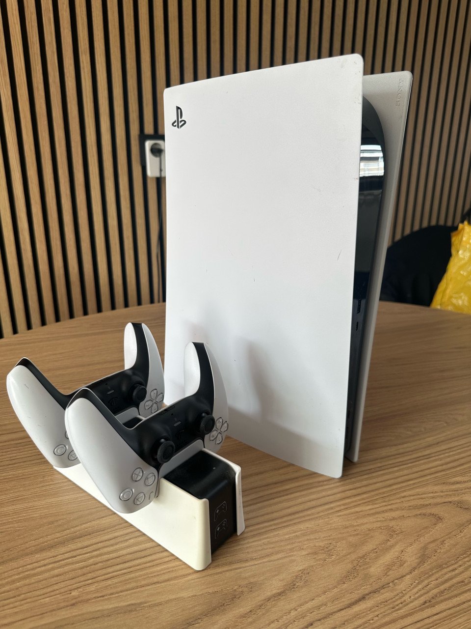 Playstation 5 Disk Editie + 2 controllers