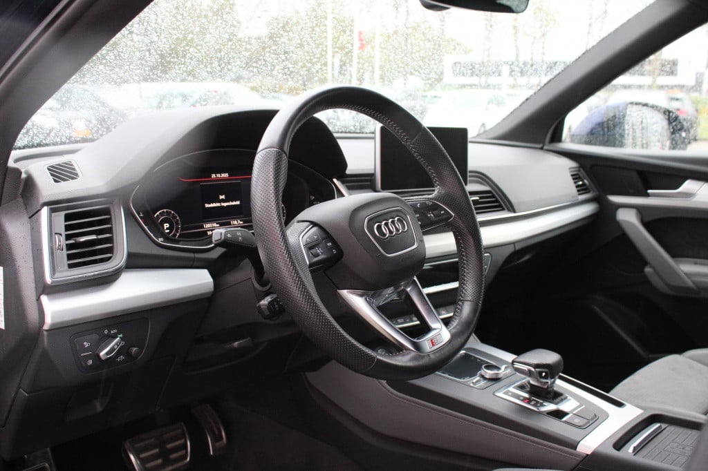 Audi Q5 45 tfsi quattro s edition full options