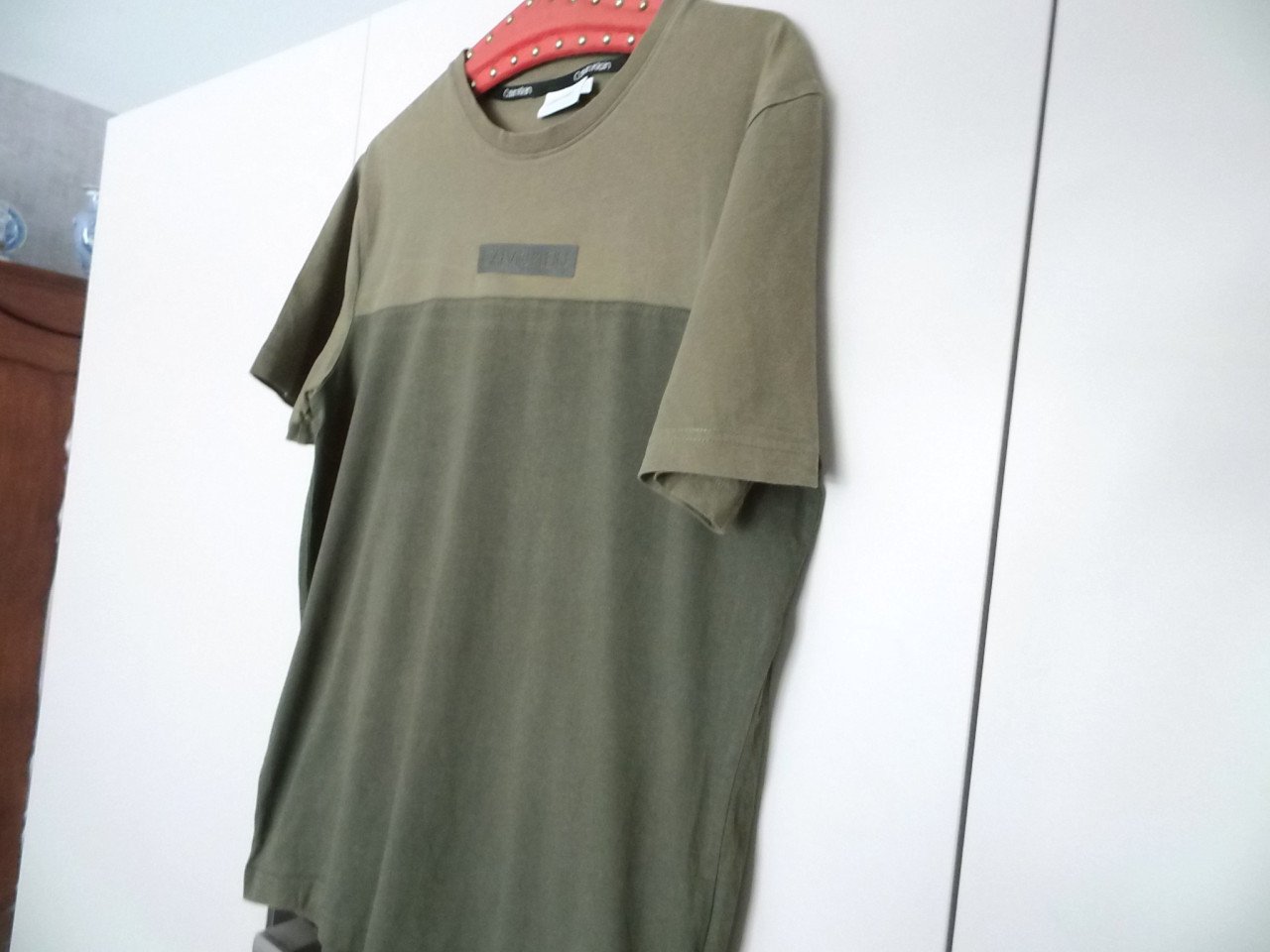 2 T-Shirts van Calvin Klein maat L.