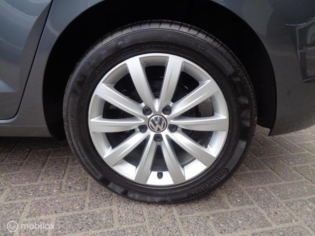 Volkswagen Touran 1.5 tsi comfortline business 7p/airco/pano/stoelverw/came