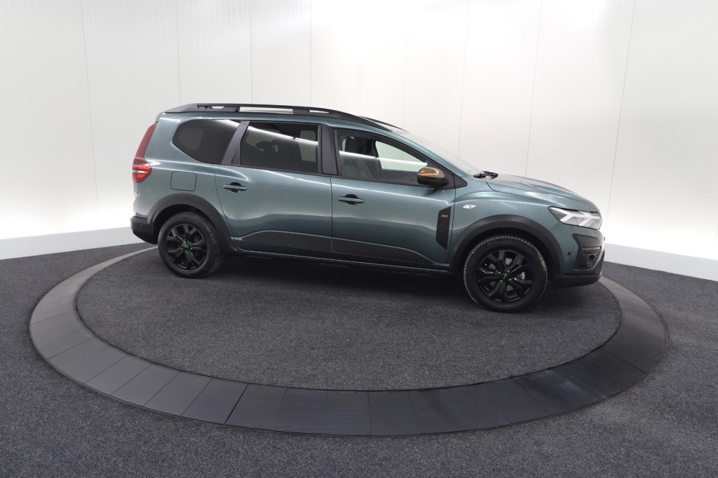 Dacia Jogger 1.6 hybrid 140 extreme | 5 zitplaatsen | trekhaak | camera | d