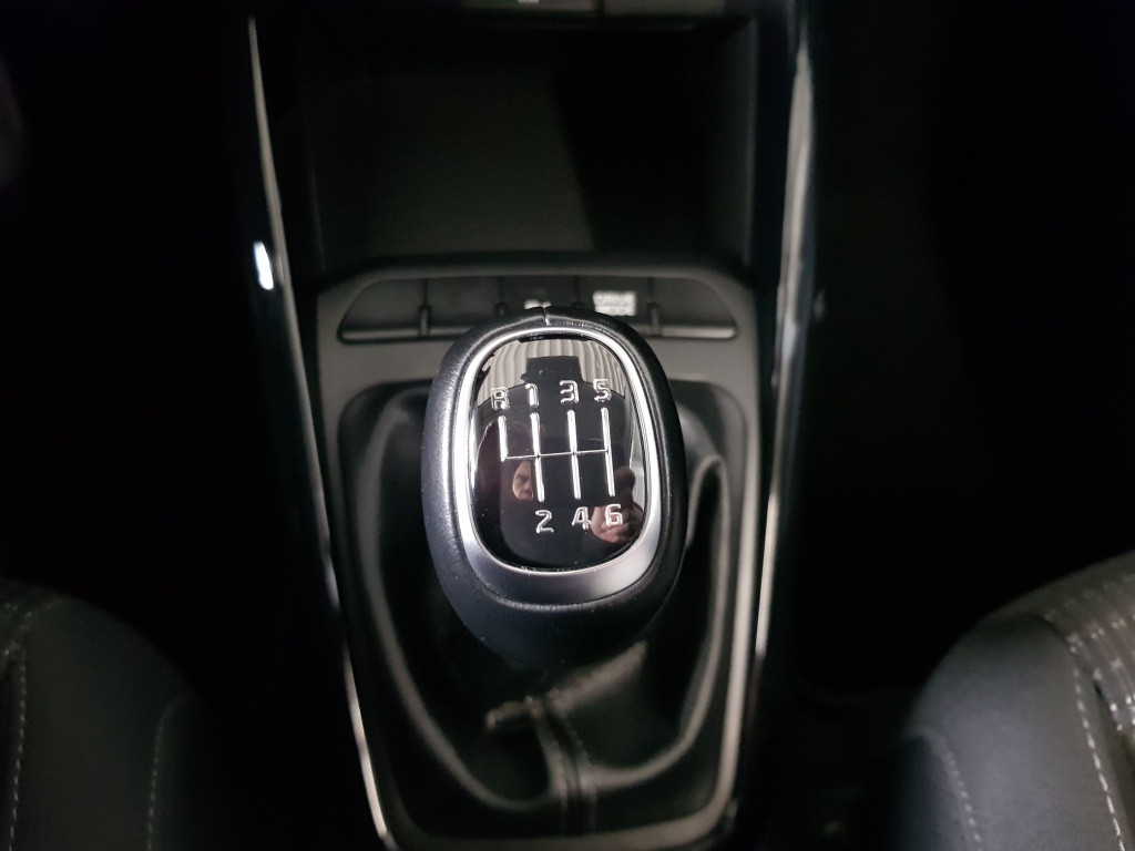 Kia Stonic mhev dynamicplusline 100 pk