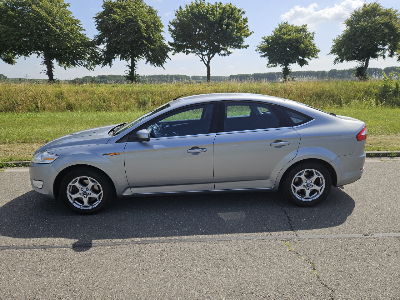 FORD MONDEO 2010 2.0i 16v Benzine