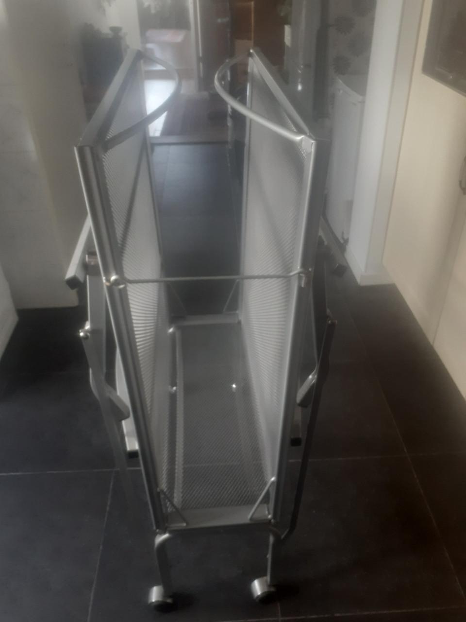 Opvouwbaar bed 200 x 80 cm, 20 euro voor dit opklapbed