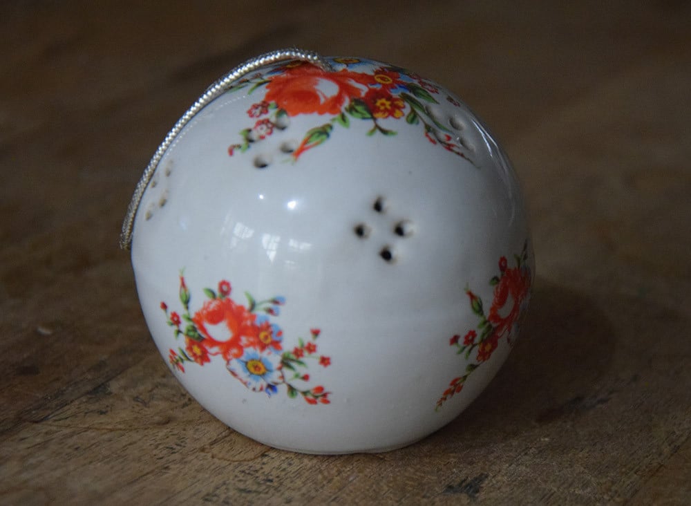 Keramiek Pomander / Geurbal