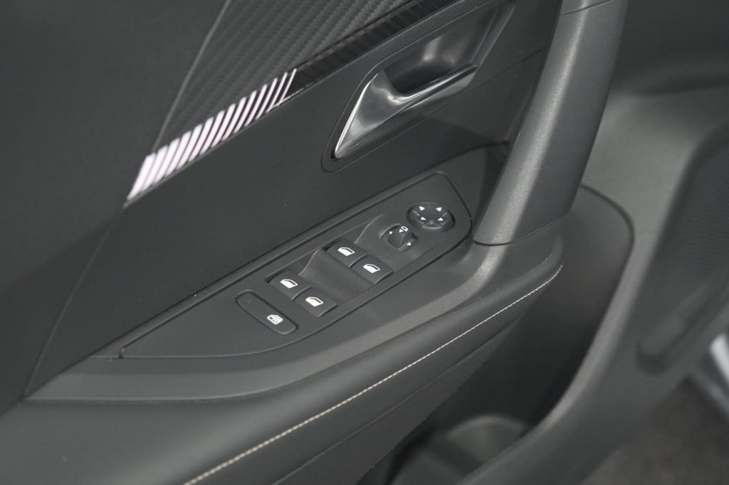 Peugeot 2008 hybrid 136 e-dsc6 allure | 360 camera | adaptieve cruise contr