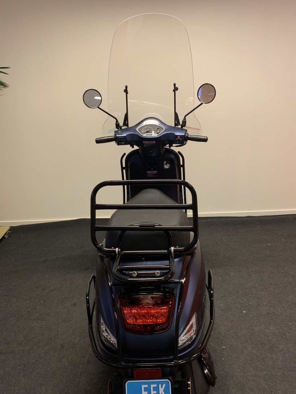 BTC RIVA MET WINDSCHERM EN VALBEUGEL NU 1149,= RIJKLAAR
