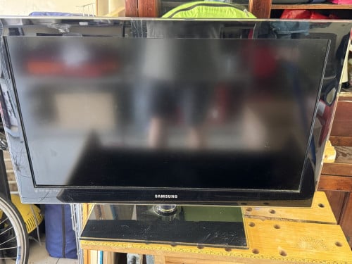 LCD TV