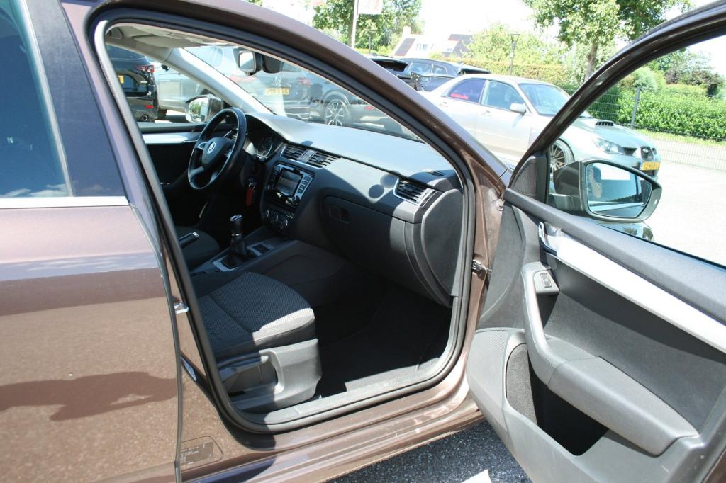 Skoda Octavia combi 1.6 tdi greentech ambition