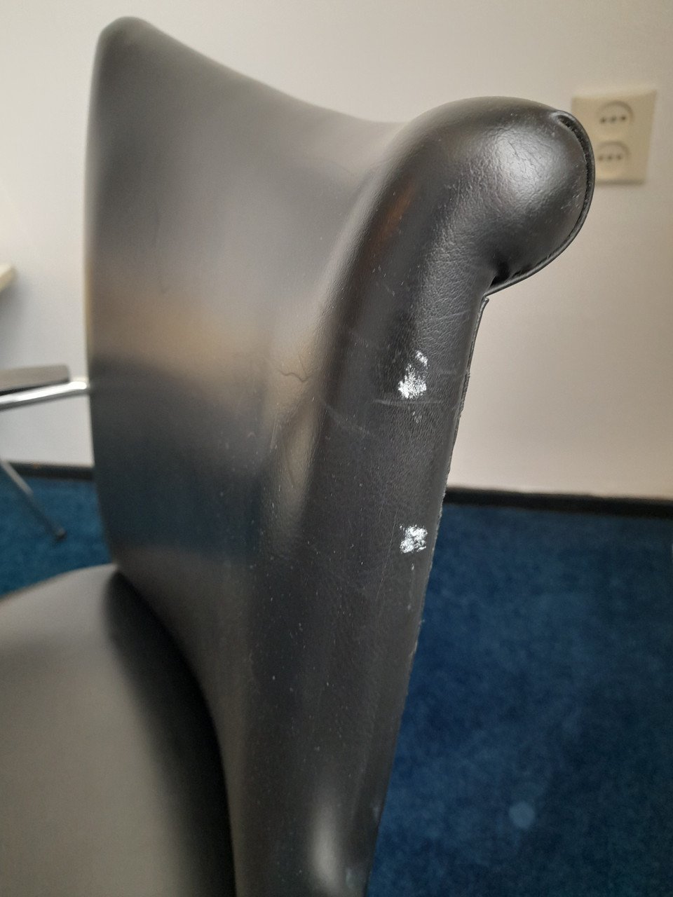 2 design stoelen de Wit