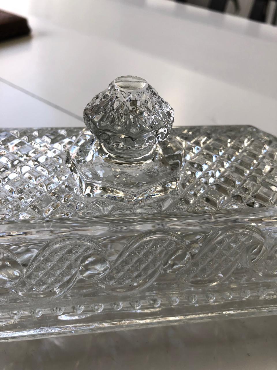 Mooi brocante botervlootje van geperst glas