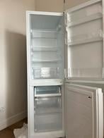Nieuwe koel vries combinatie koelkast vriezer 145x50 cm.