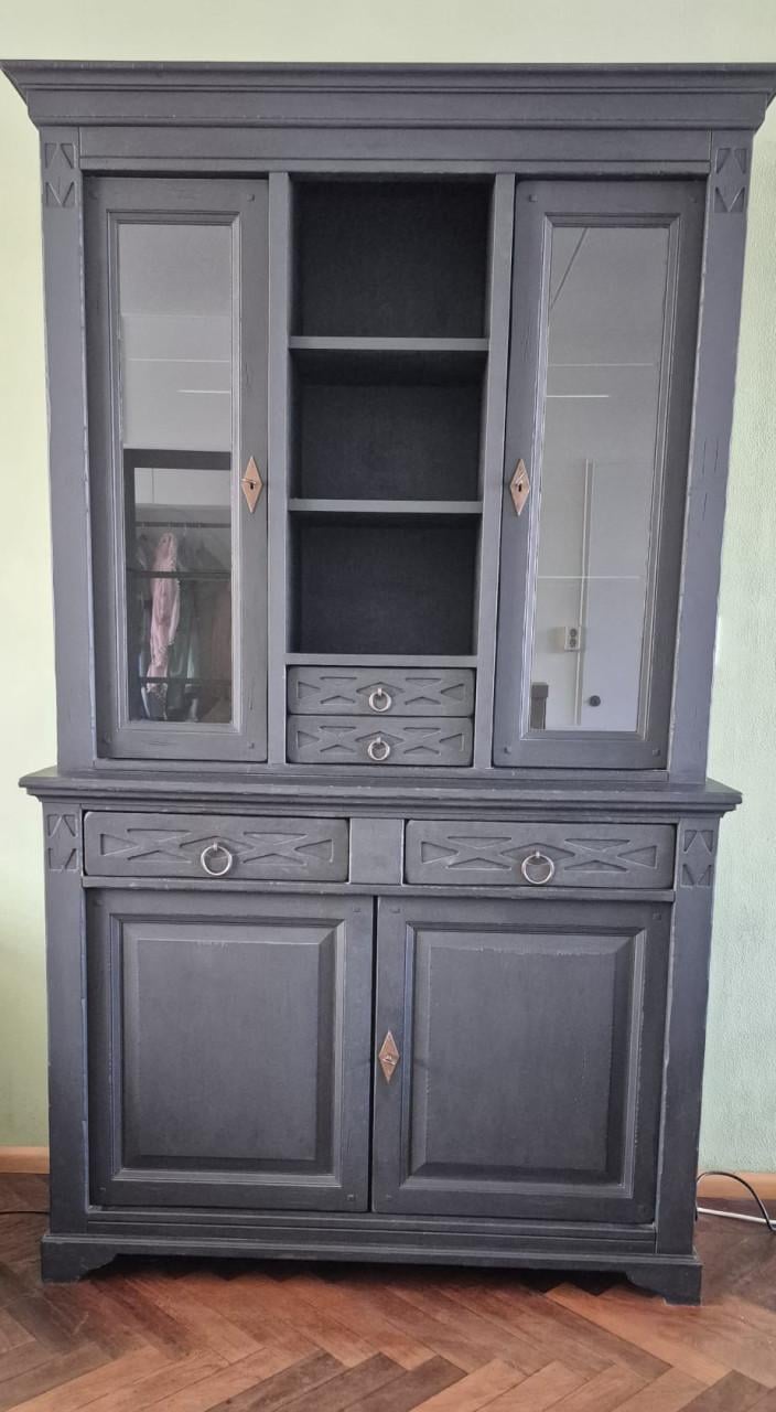 Kast, buffetkast, mat zwarte krijtverf