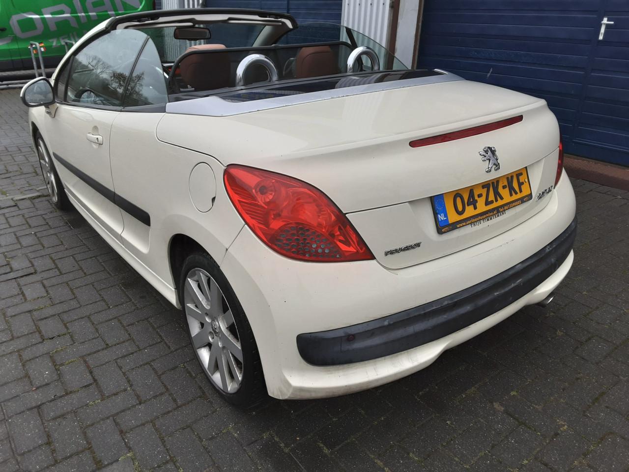 Peugeot 207 CC 1.6-16V T Sport