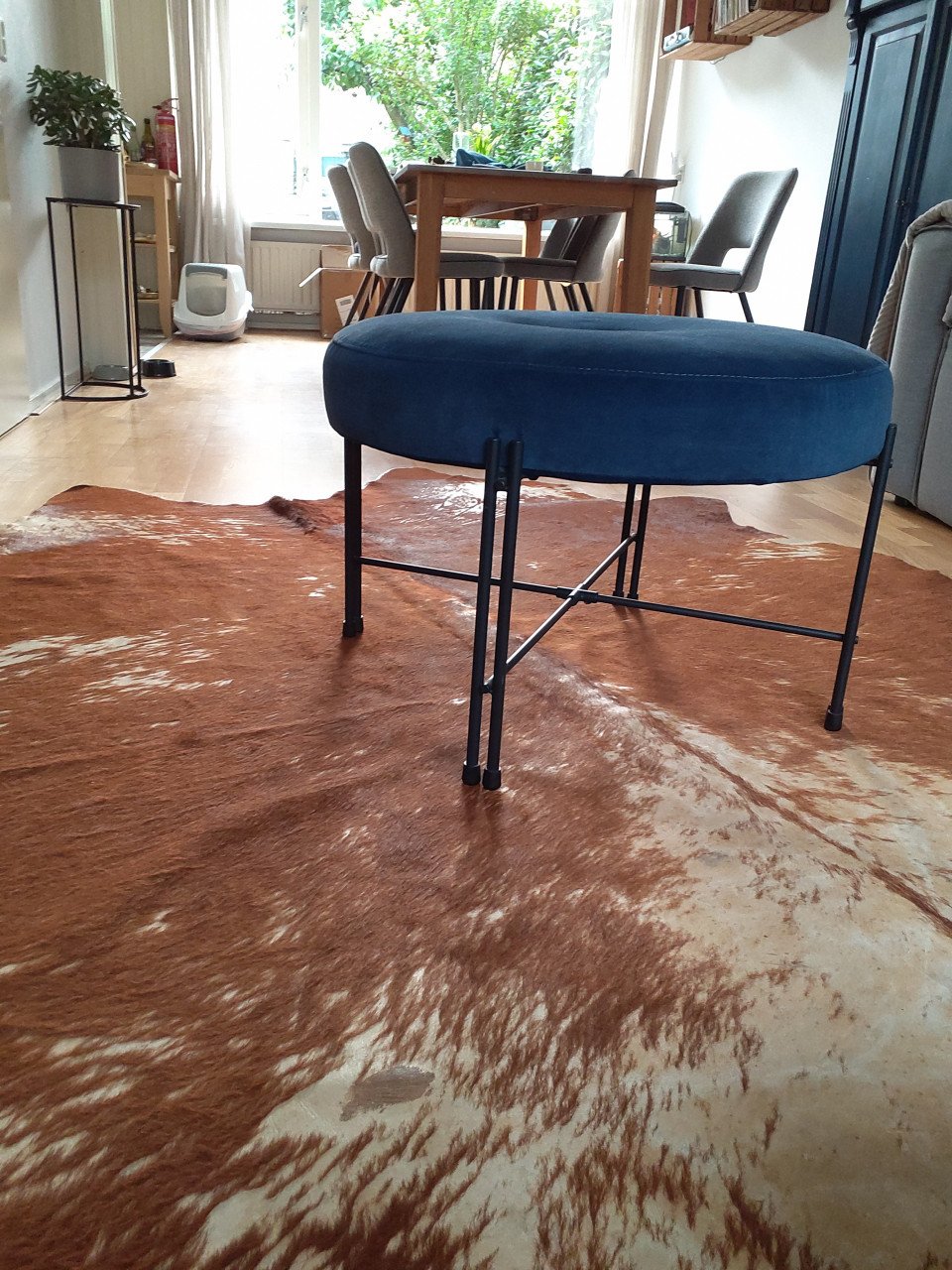 Poef/ bijzettafel