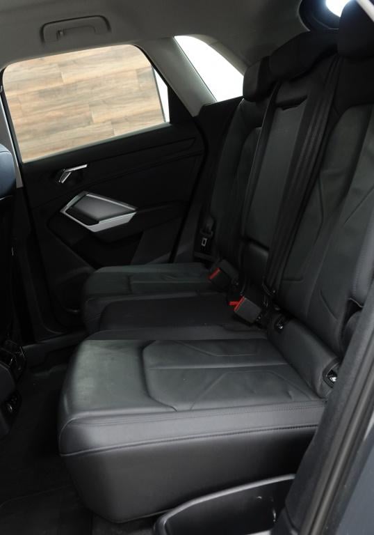 Audi Q3 35 tfsi pro line | keyless | led | camera |