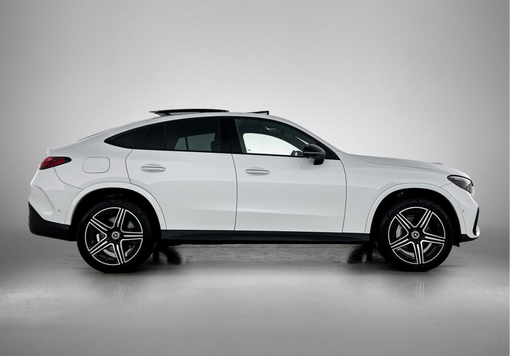 Mercedes-Benz Glc coupé 300 e 4matic amg | trekhaak | panoramadak | alarm |