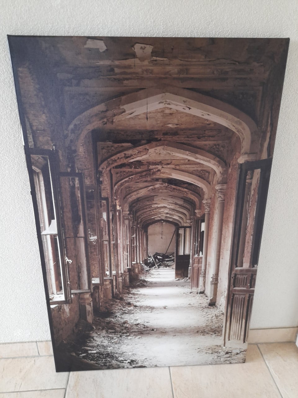 2 Canvas schilderijen  65 x 100 (in goede nette staat)