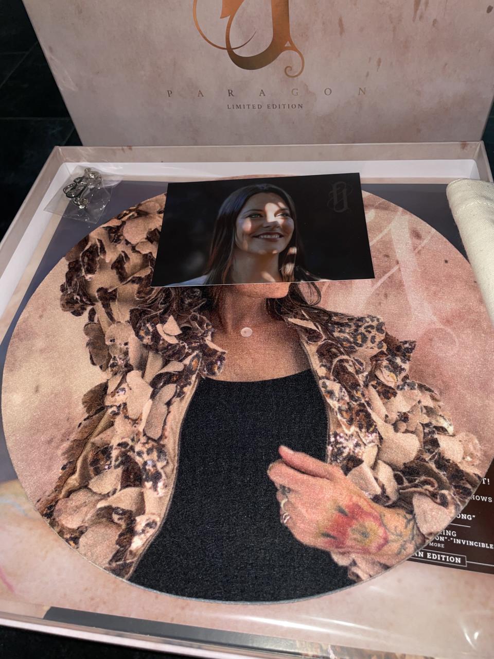 Floor Jansen Nieuwe parangon limited edition boxset