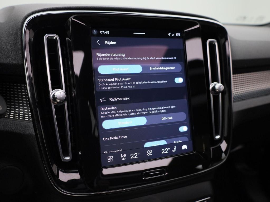 Volvo XC40 recharge p8 awd | automaat | panoramadak | apple carplay / andro