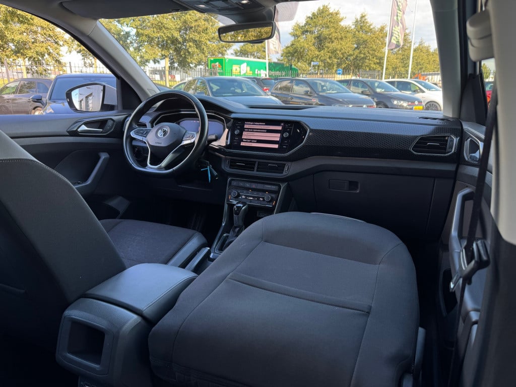 Volkswagen T-cross 1.0 tsi style * virtual cockpit * stoelverwarming * clim