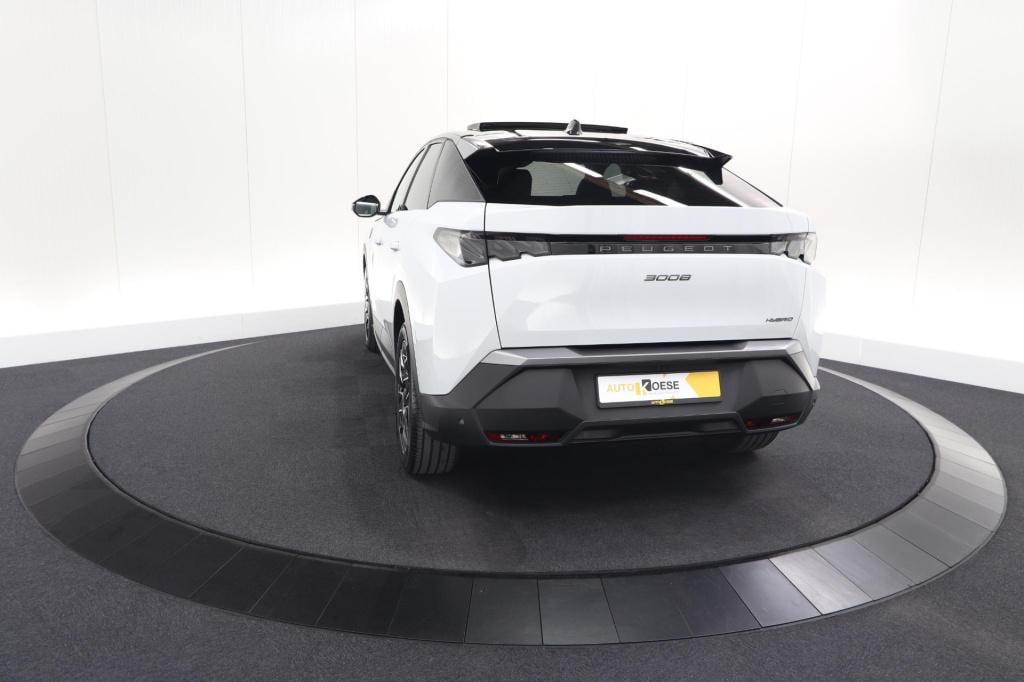 Peugeot 3008 1.2 hybrid 136 gt | panoramadak | focal audio | alcantara exec