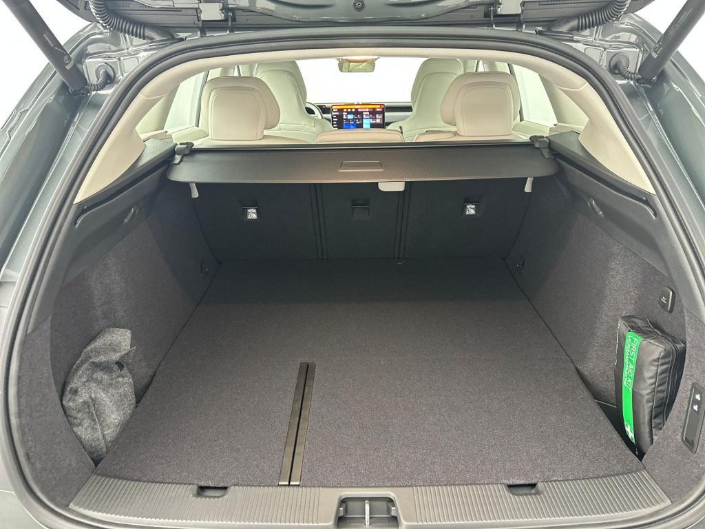 Volvo Ex60 p10 awd ultra | pilot assist | geventileerd nappa leder