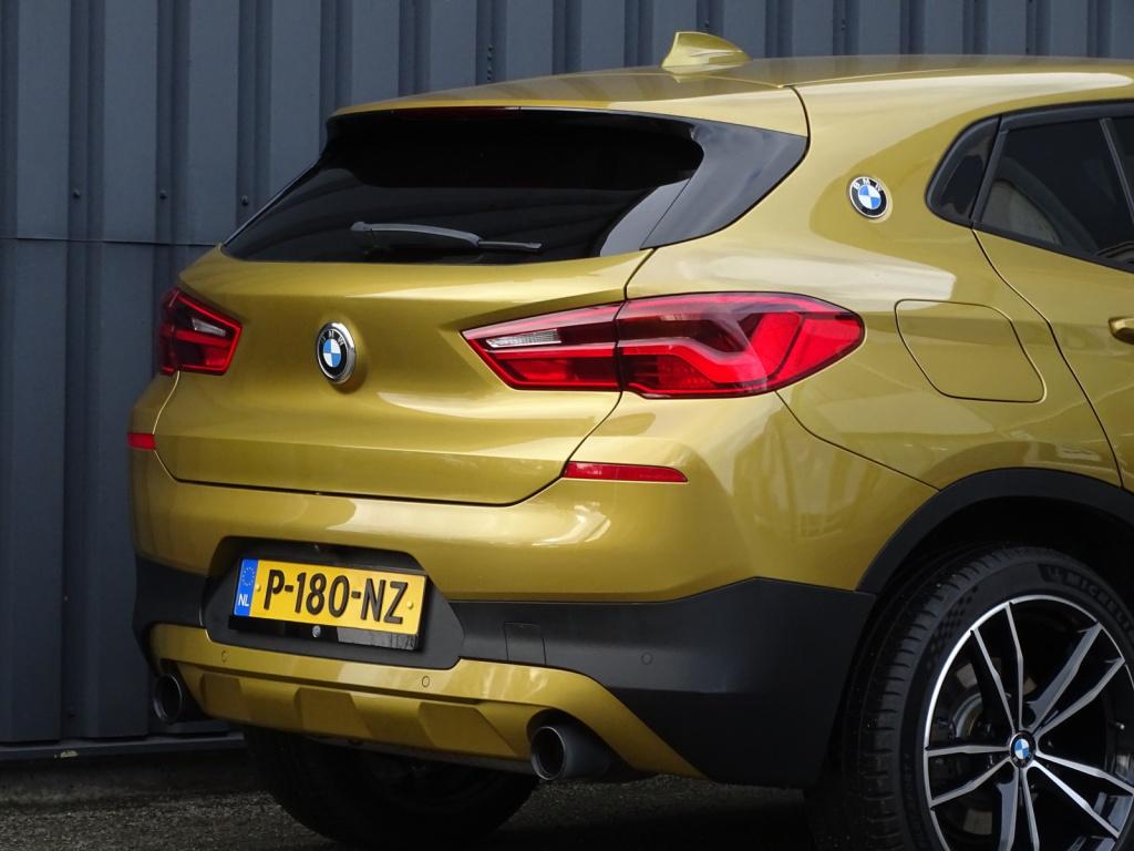 BMW X2 sdrive20i high executive | hud | camera | afn. trekhaak | 19"