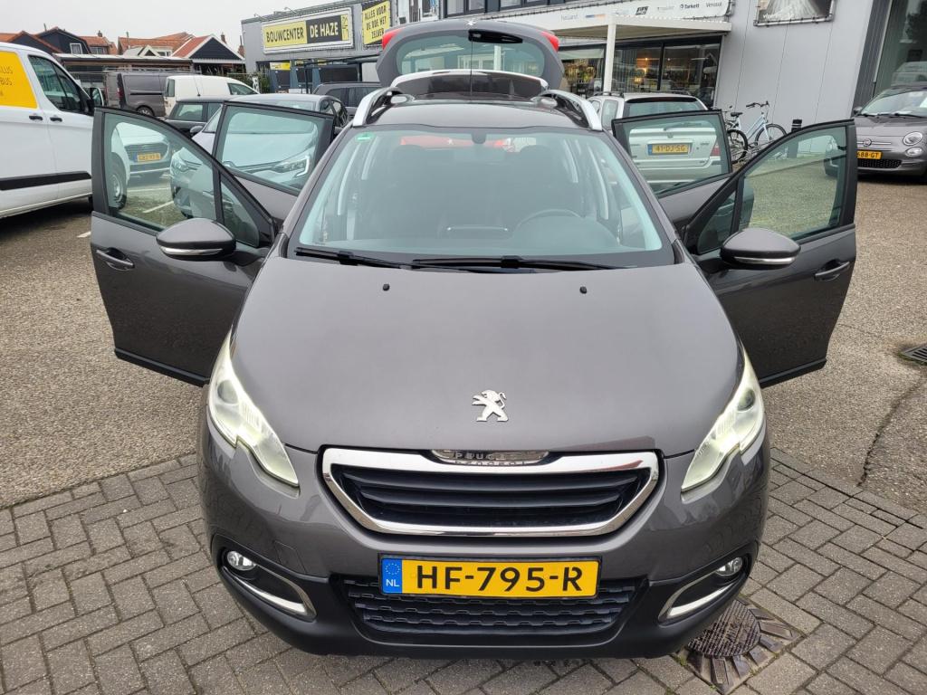 Peugeot 2008 1.2 puretech urban cross