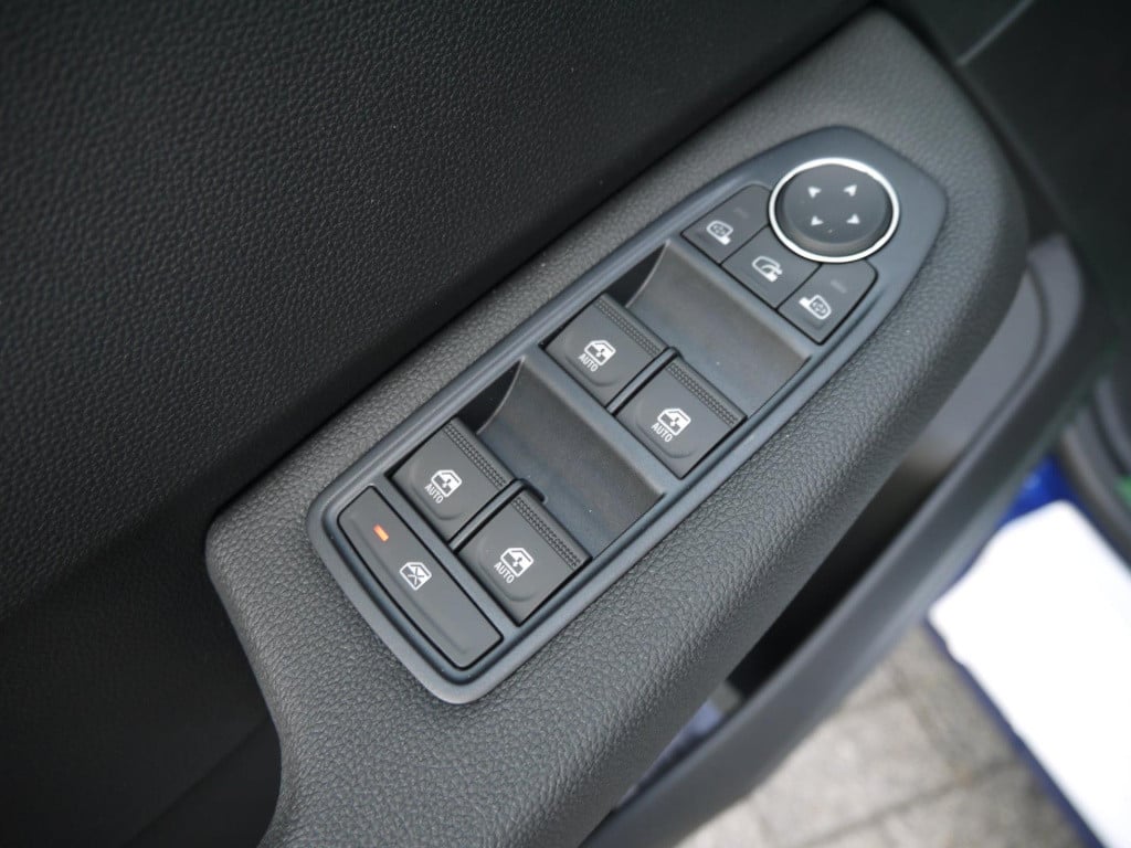 Mitsubishi Colt 1.6 hev intense
