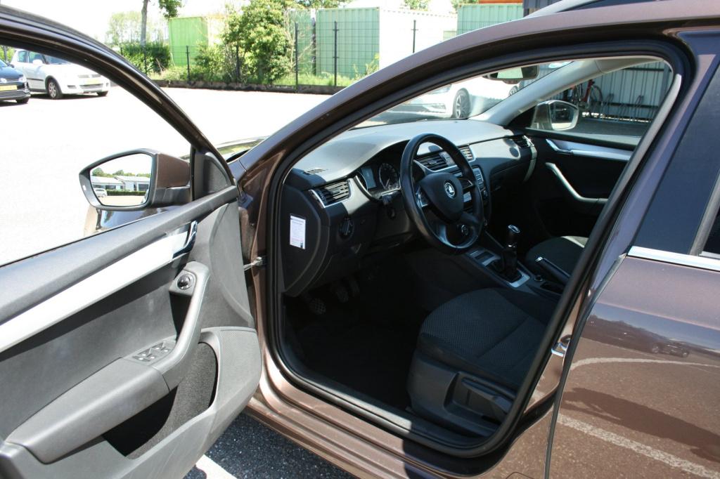 Skoda Octavia combi 1.6 tdi greentech ambition