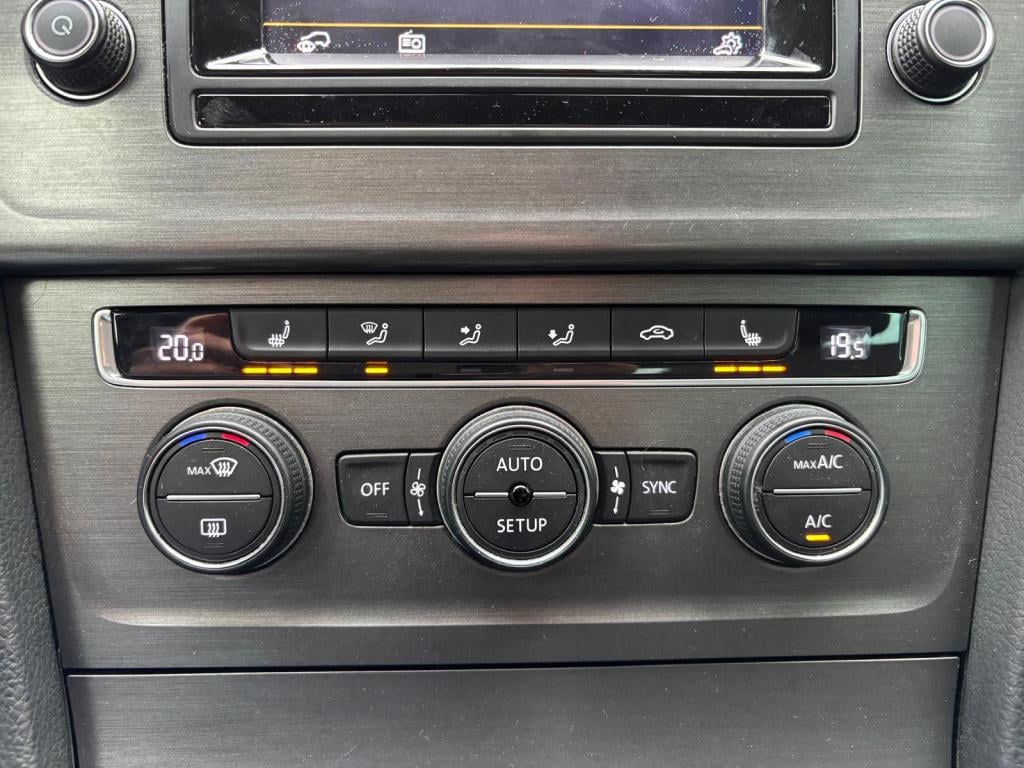 Volkswagen Golf 1.4 tsi 5d, cruise control, navigatie, stoelverwarming, tre