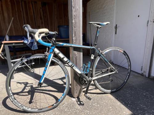 Cube Peloton blue racefiets