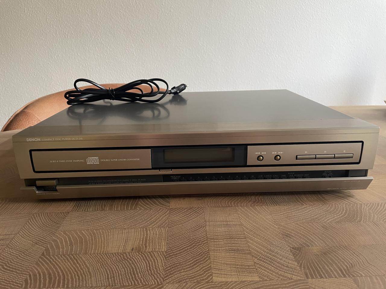 Denon DRA-210 Receiver + afstandbed RC-130 + hobby projecten DR210/DCD210