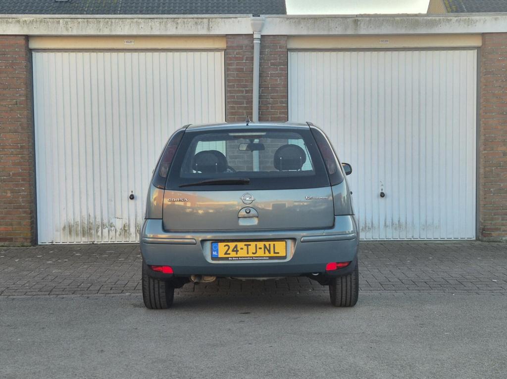 Opel Corsa 1.2-16v silverline / origineel nl / airco