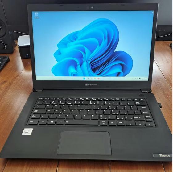 2 laptops: HP 440 g7 en Toshiba Dynabook