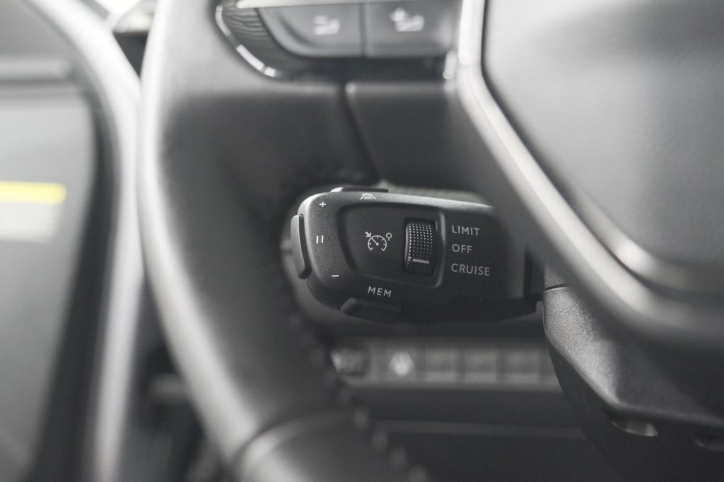 Peugeot 2008 hybrid 136 e-dcs6 allure | 360 camera | adaptieve cruise contr