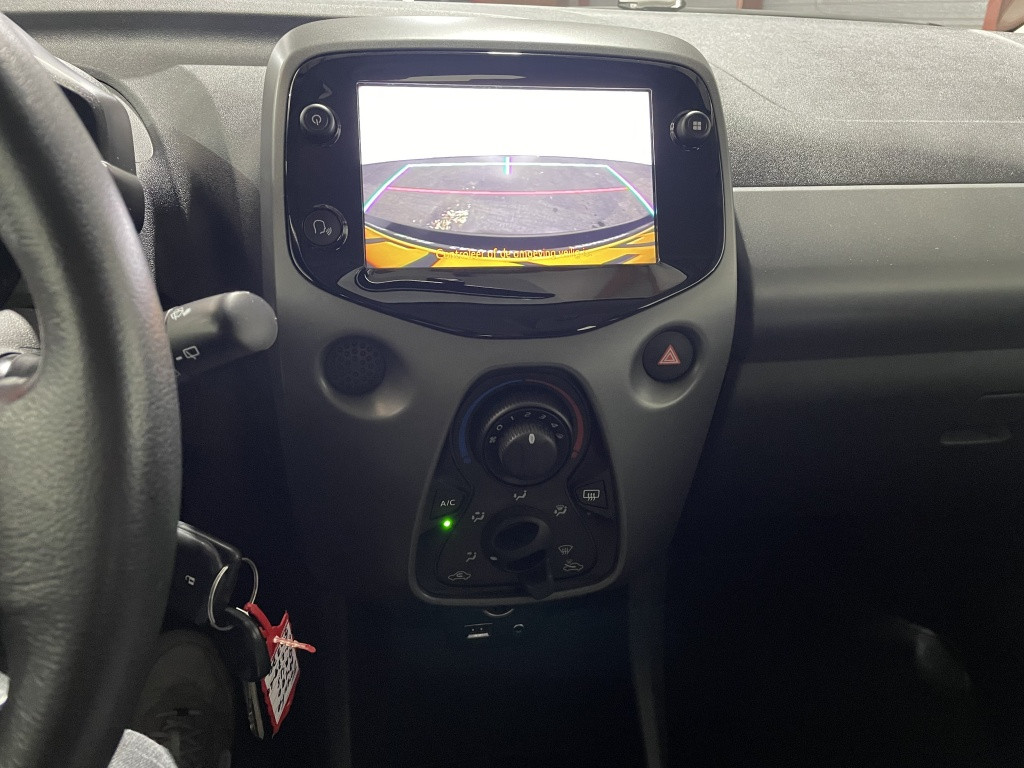 Toyota Aygo 1.0 vvt-i x-play