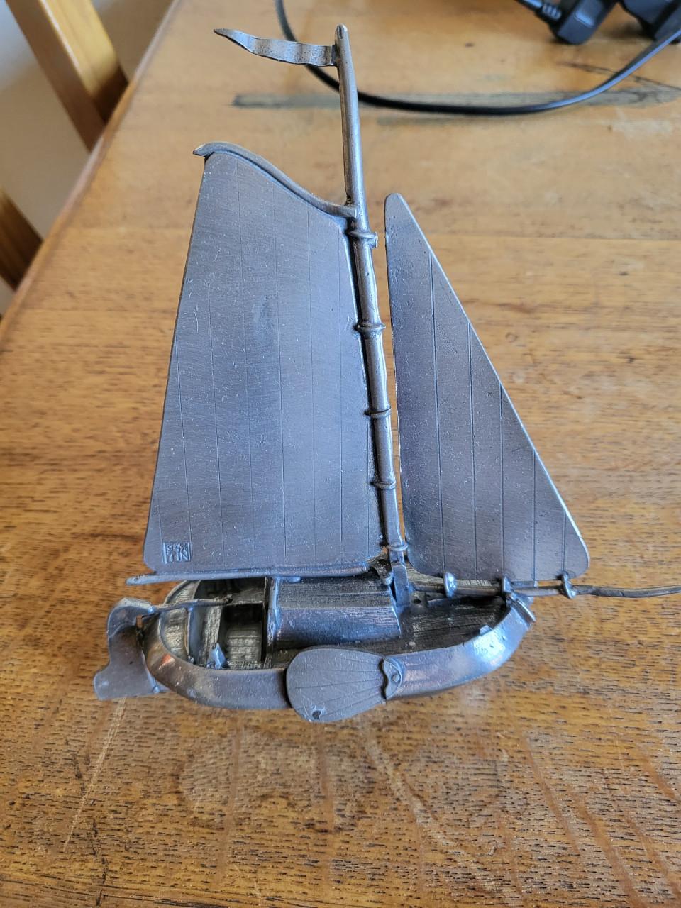 Friese Boeier van tin