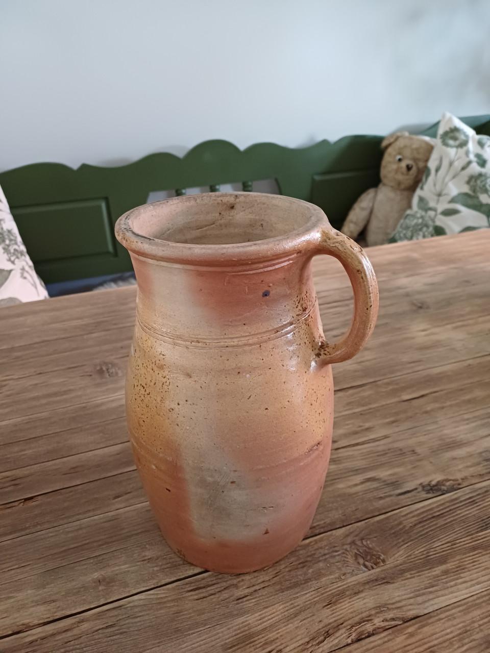 Brocante aardewerk kan/vaas
