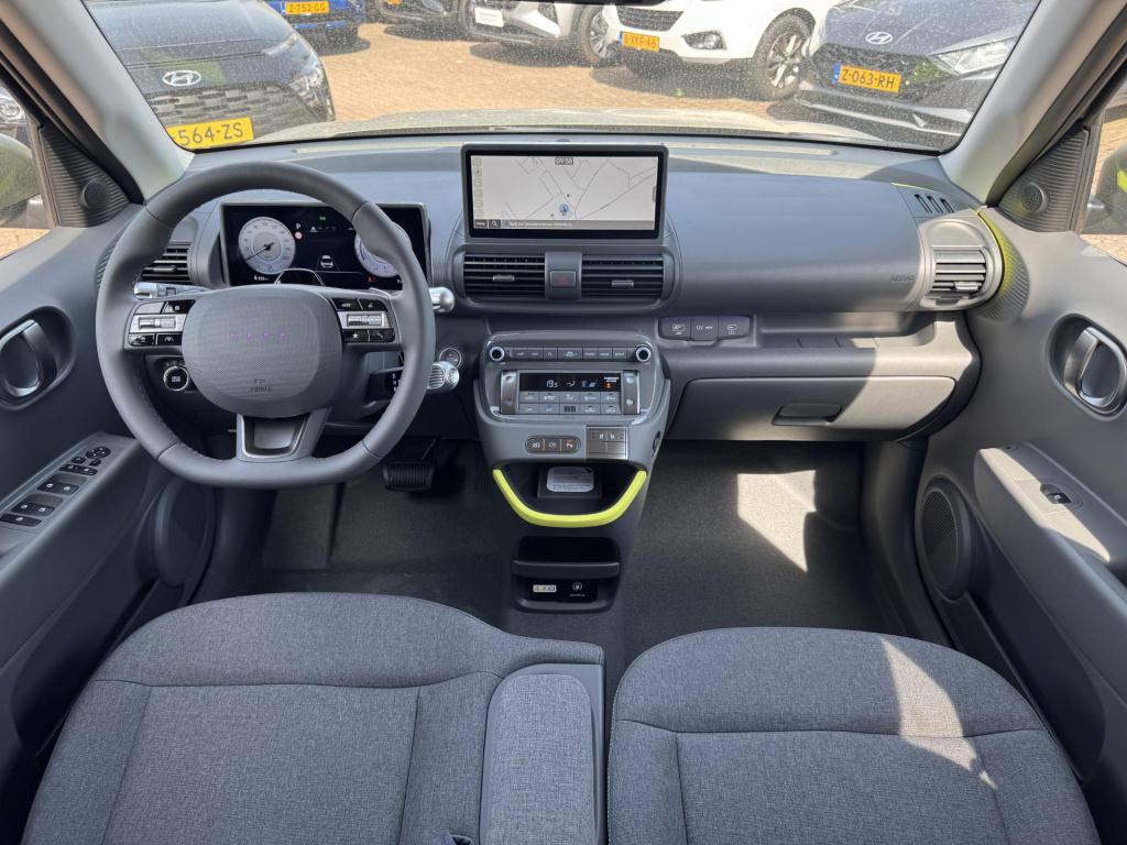 Hyundai Inster cross sky plus 49 kwh direct beschikbaar!