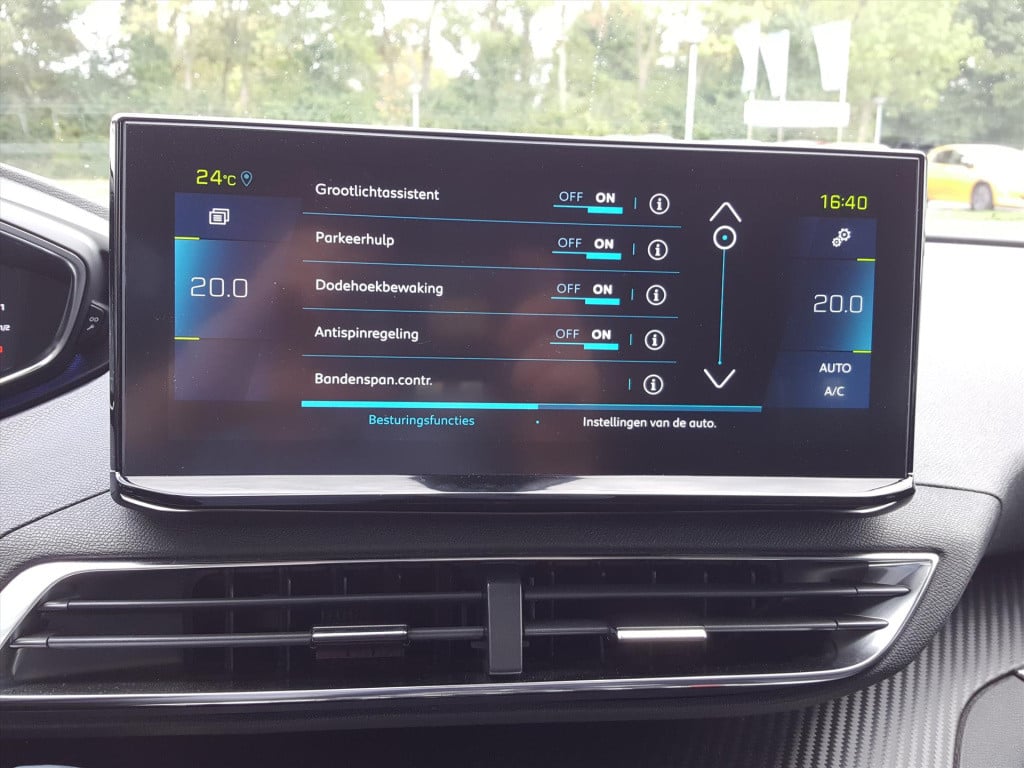 Peugeot 3008 1.6 plug-in hybrid 225pk allure pack business automaat navigat