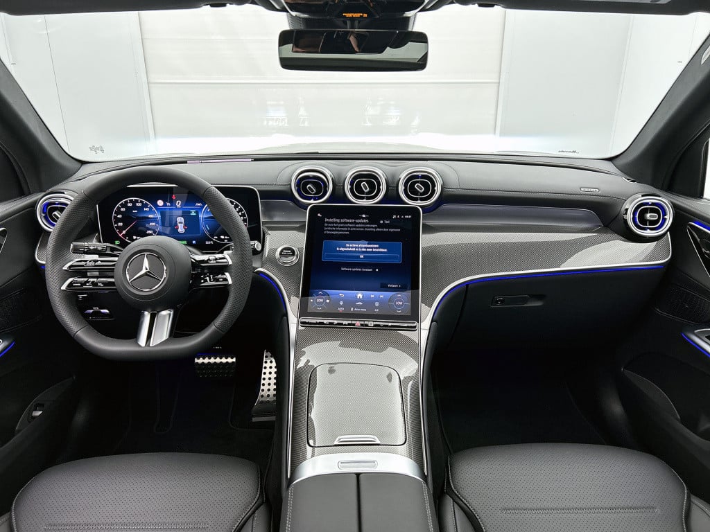 Mercedes-Benz Glc 300e 4matic sport edition | trekhaak | nightpakket | park