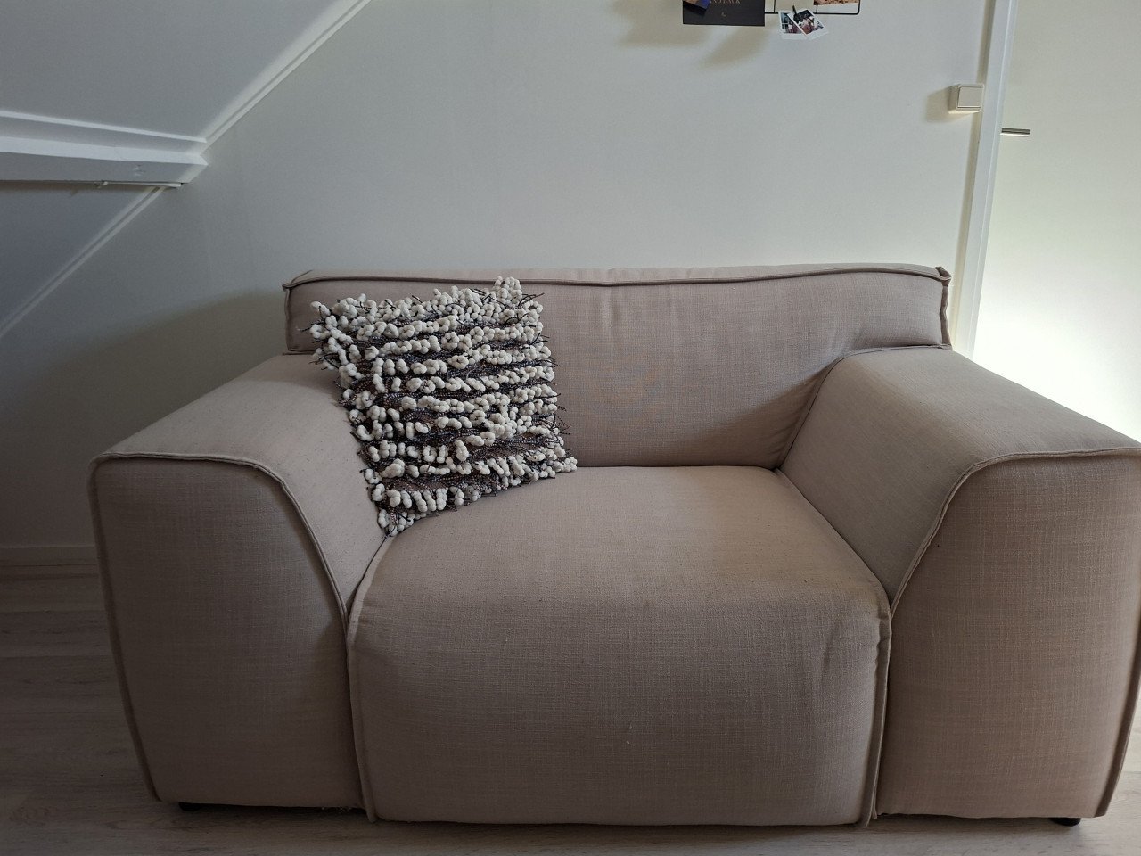 Mooie beige Pronto loveseat