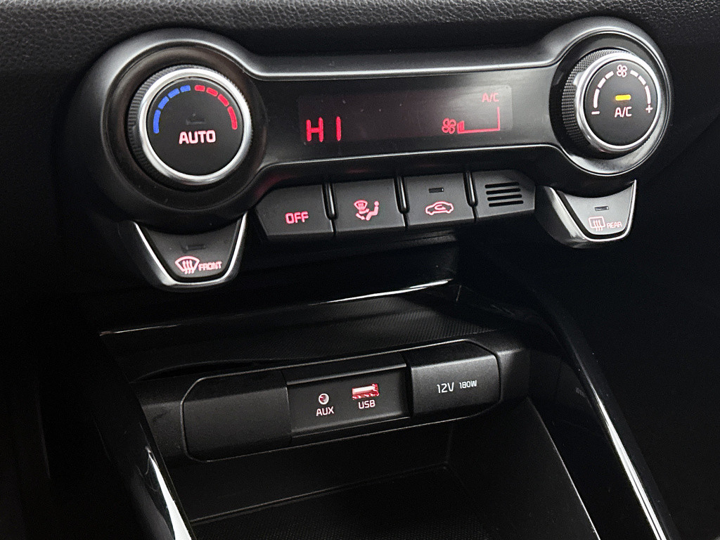 Kia Stonic 1.0 t-gdi dynamicline climate control | trekhaak