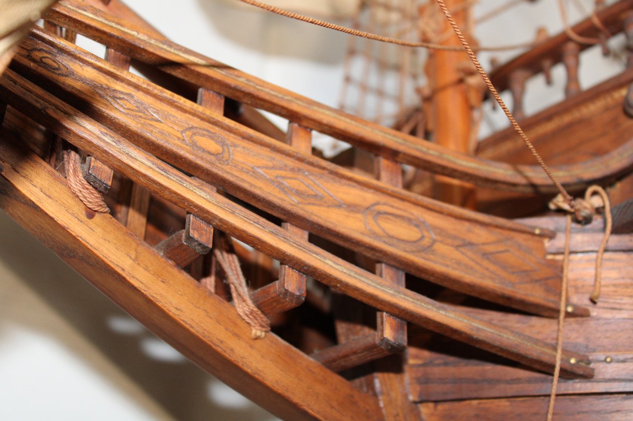Zelfgebouwd VOC modelschip De Halve Maen