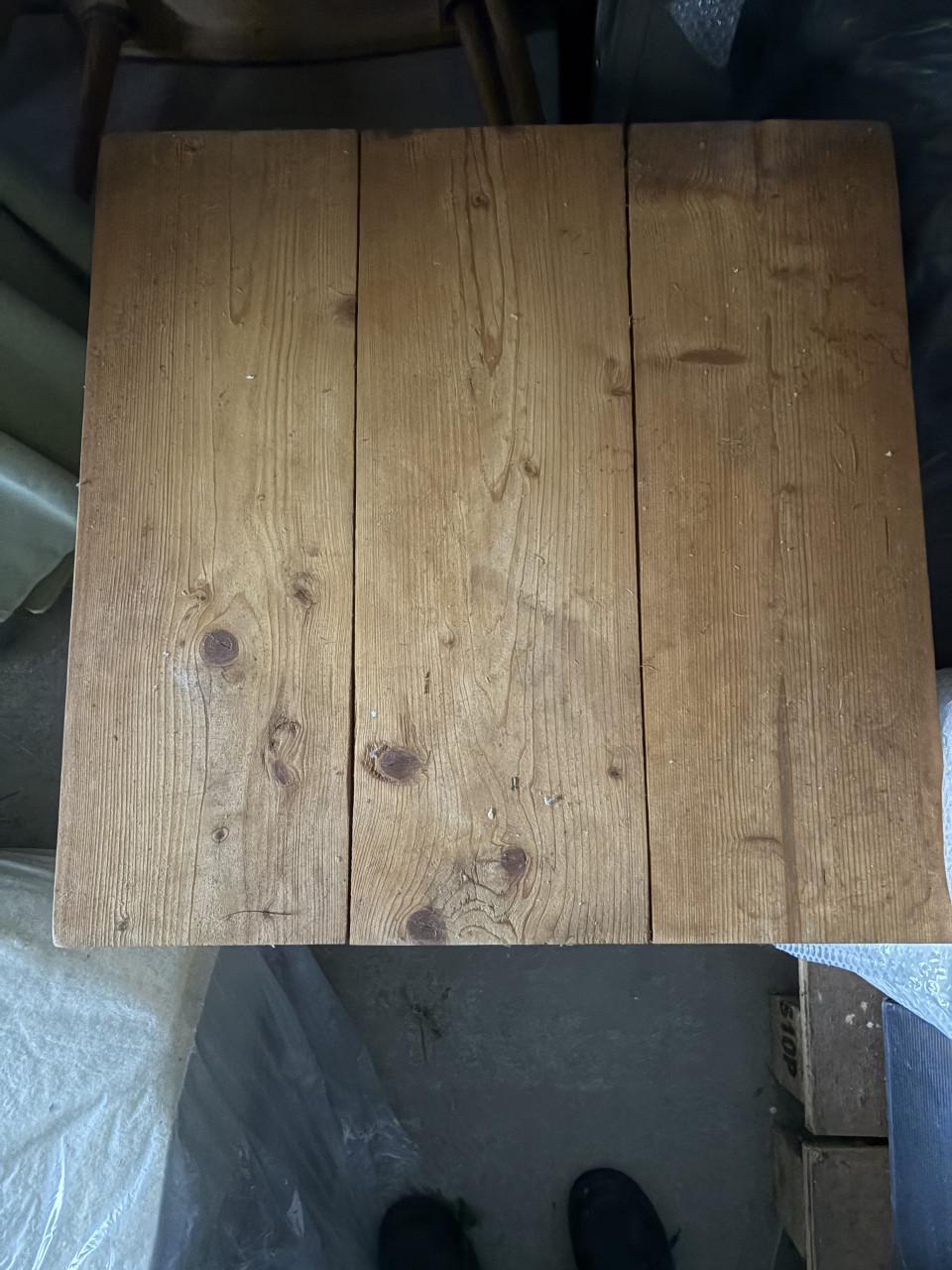 Stoere Houten tafel laag model