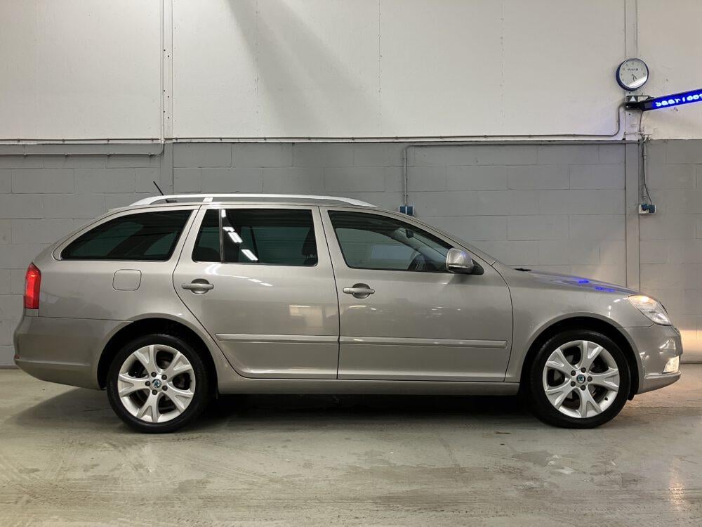 Skoda Octavia Combi 1.2 TSI Elegance Business Line Automaat