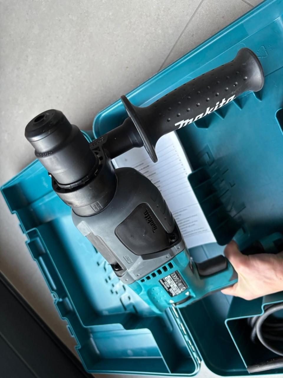 Makita Boorhamer HR-2230 - Nieuwstaat