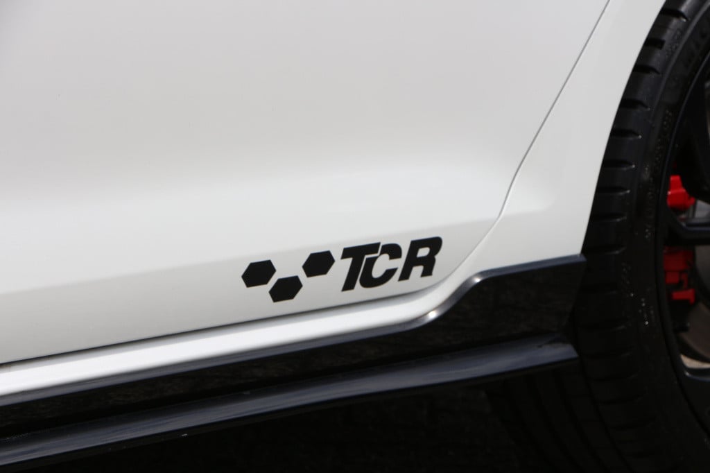 Volkswagen Golf 2.0 tsi gti tcr akrapovic | pano | discover pro